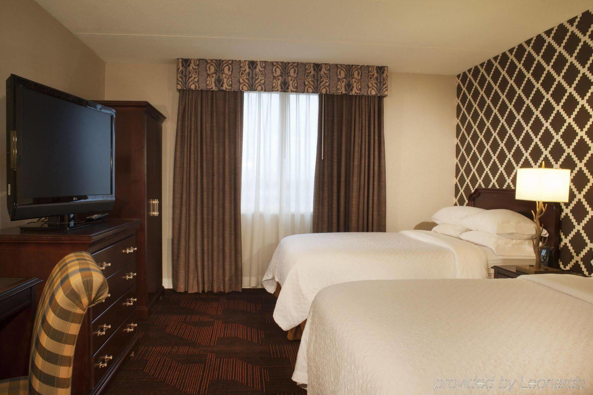 Hotel Embassy Syracuse 3*