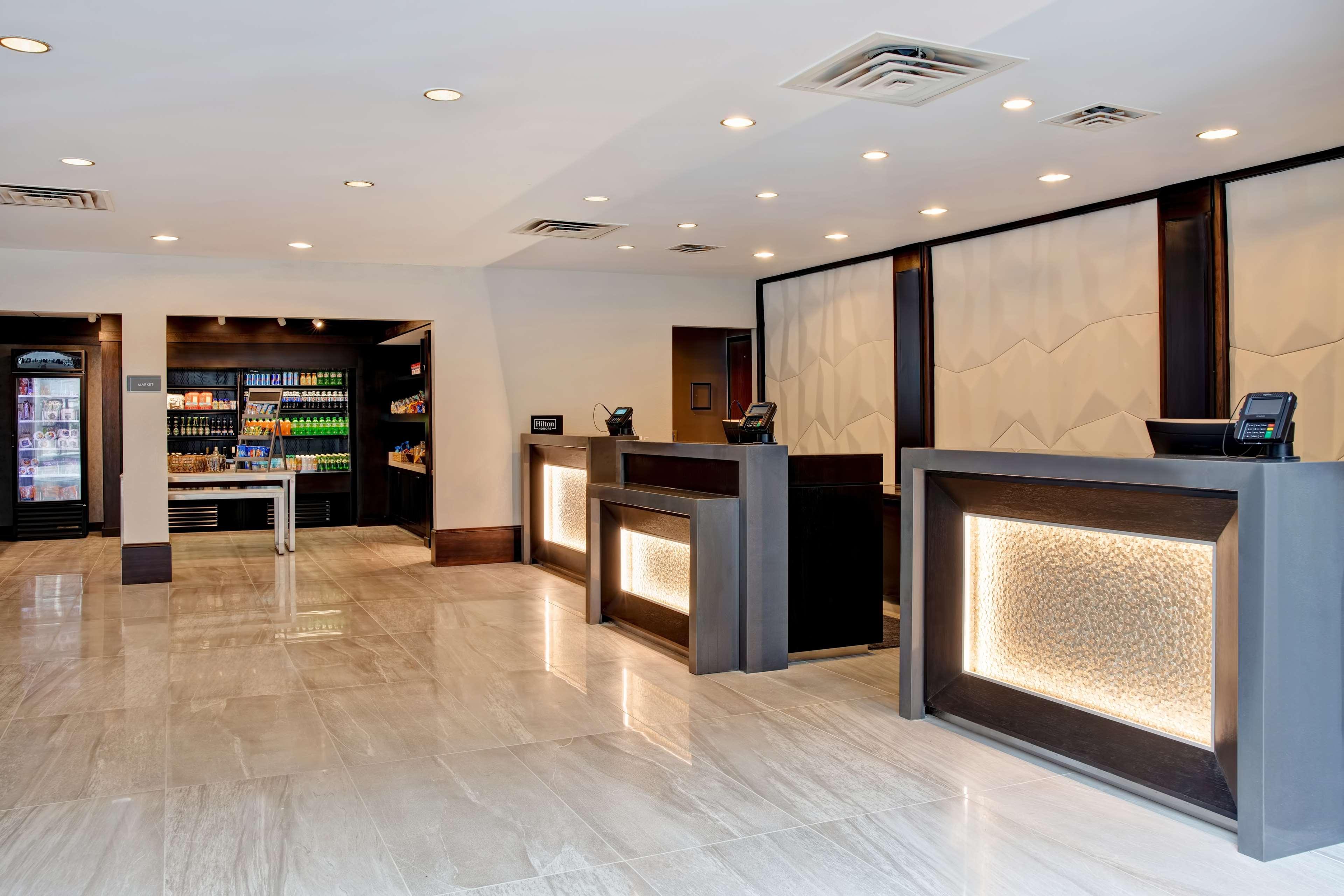 Hotel Embassy Syracuse 3*