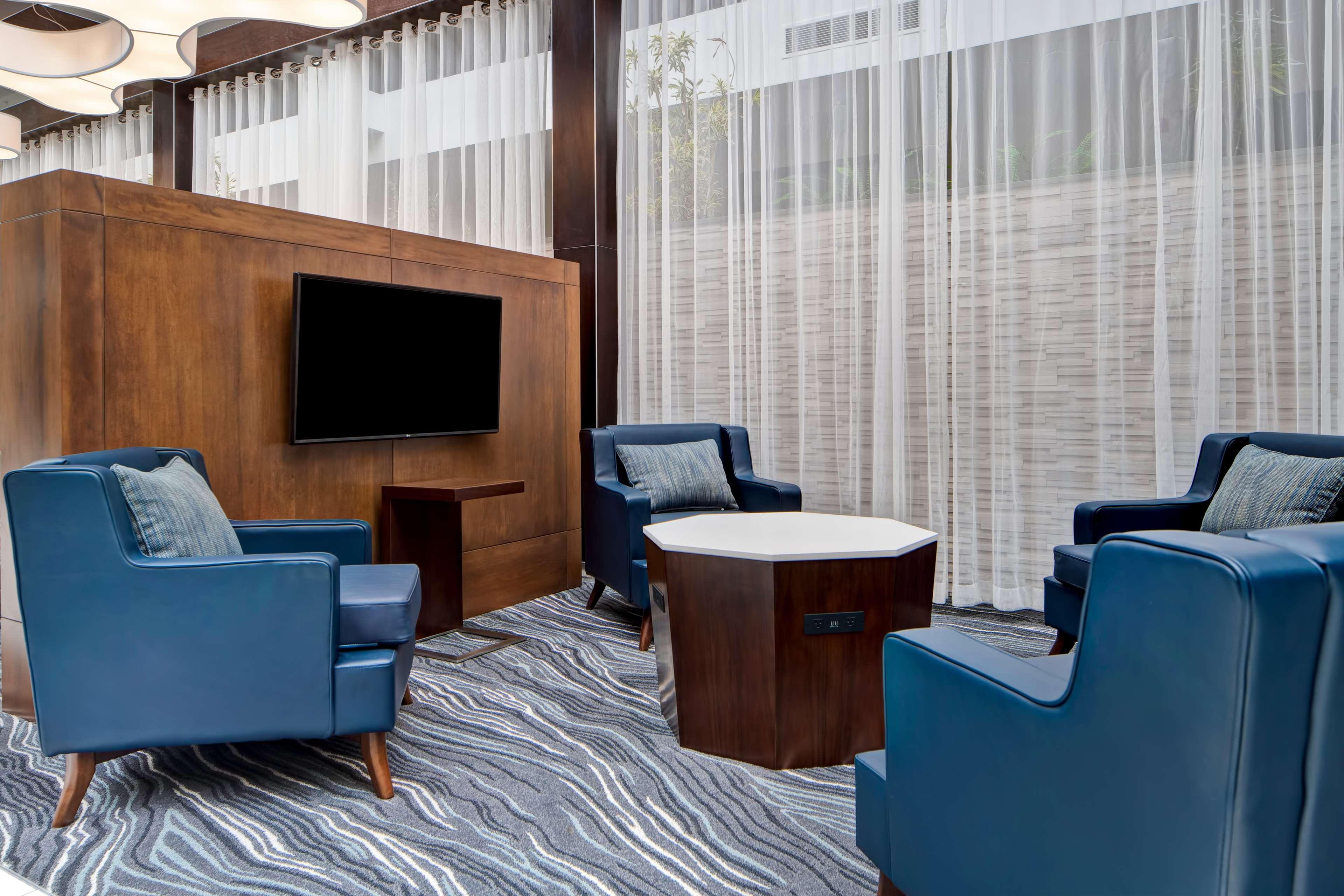 Embassy Syracuse Hotel