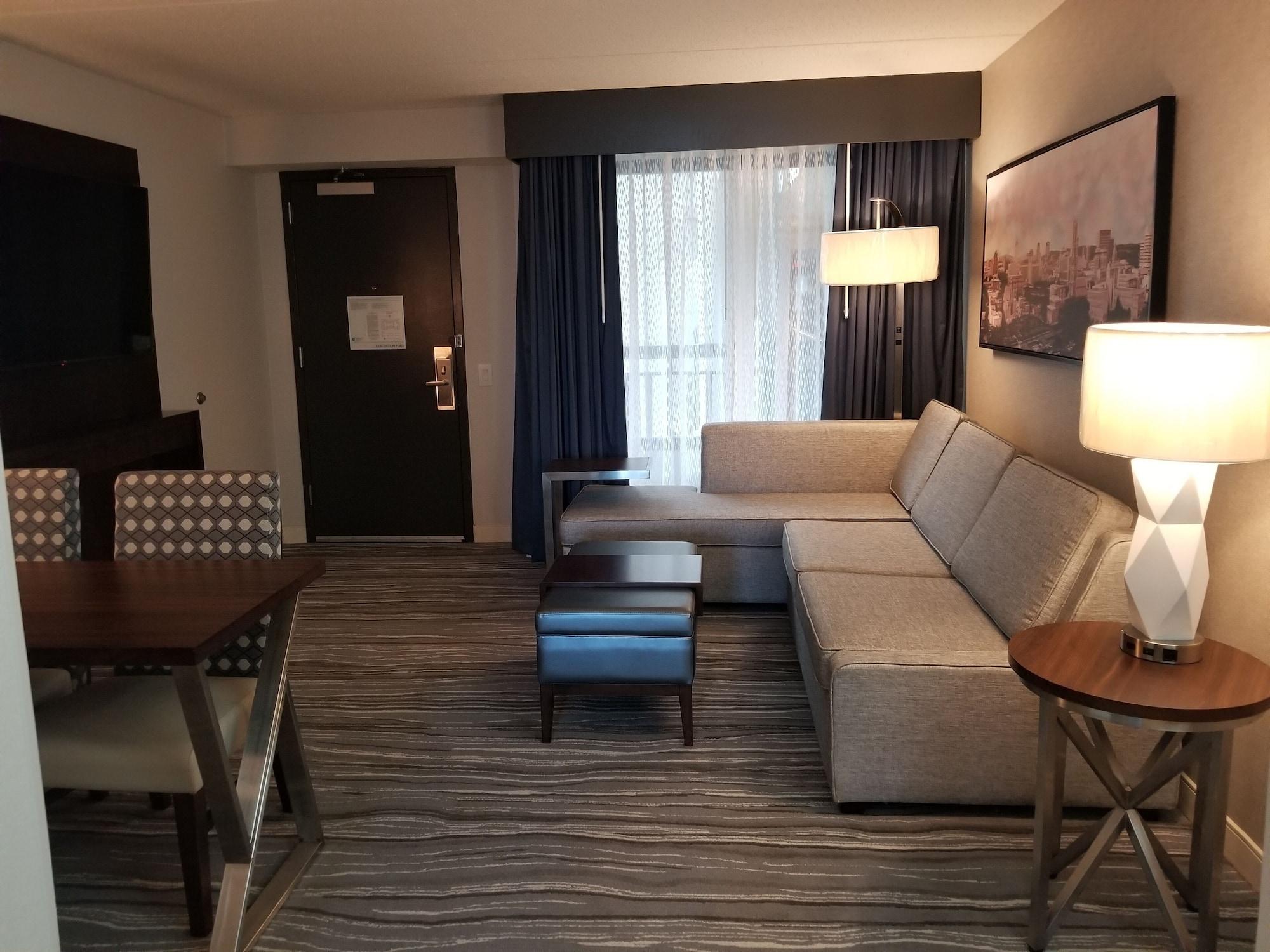 Hotel Embassy Syracuse East Syracuse