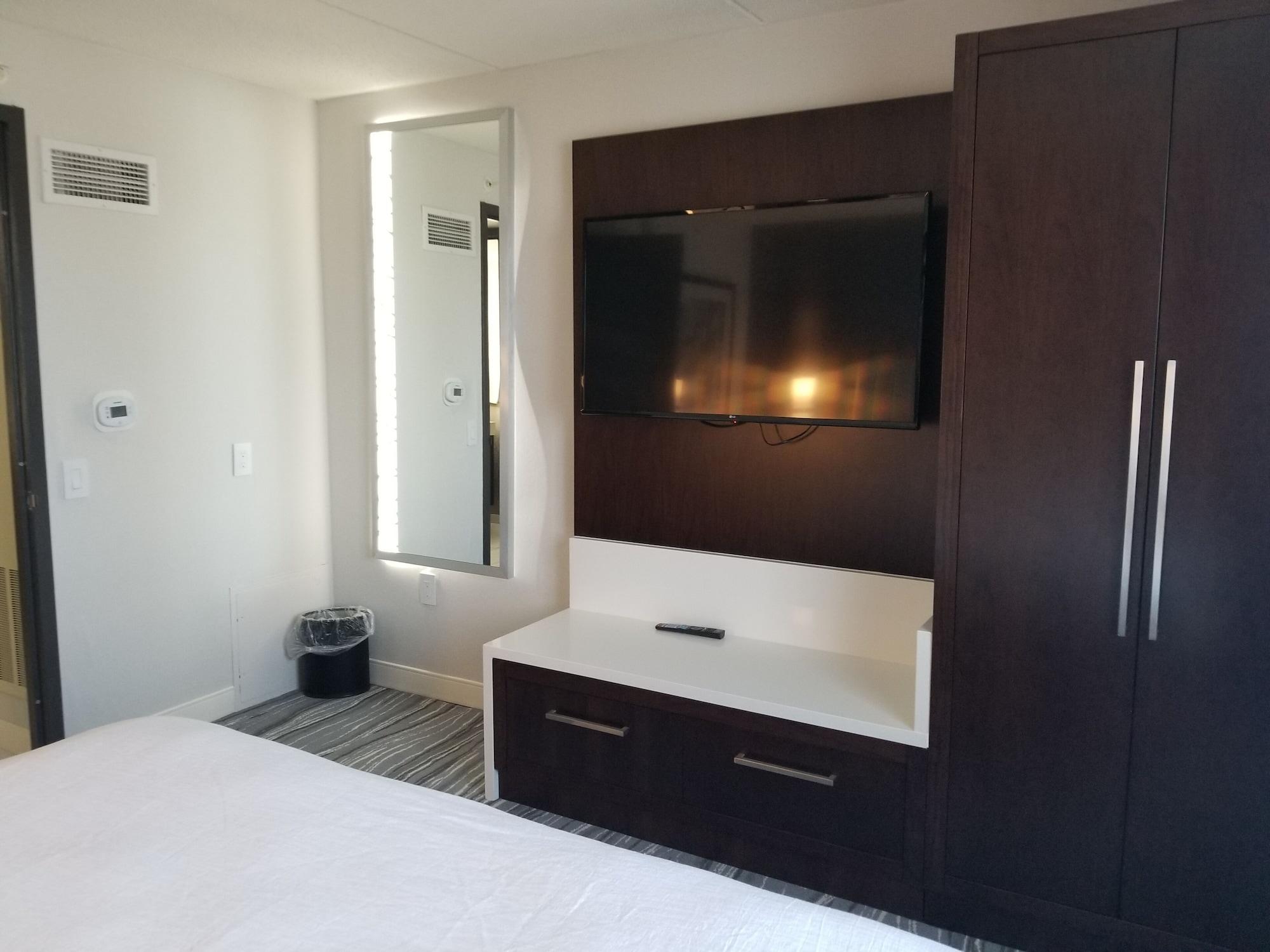 Embassy Syracuse 3*