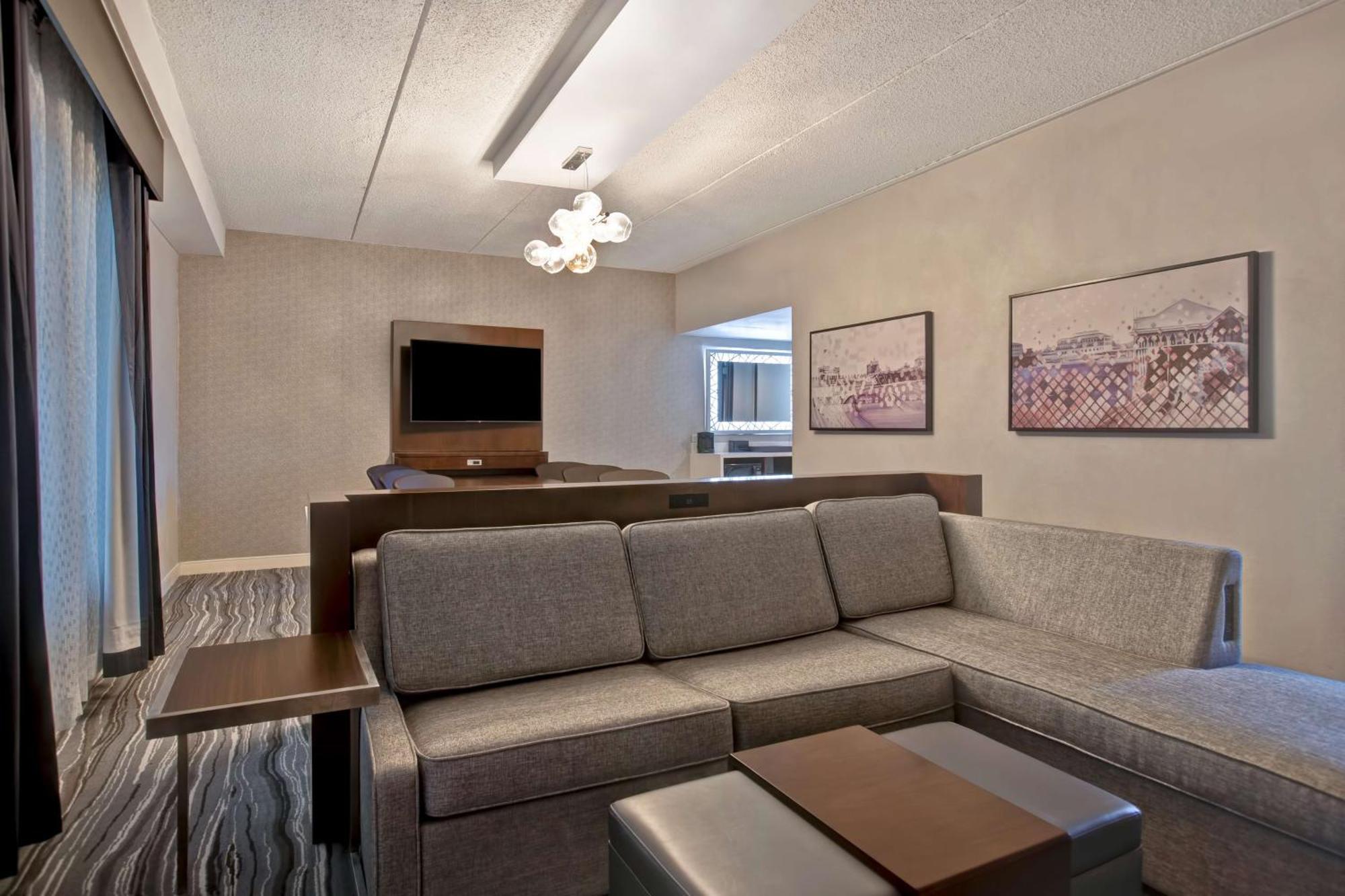 Hotel Embassy Syracuse