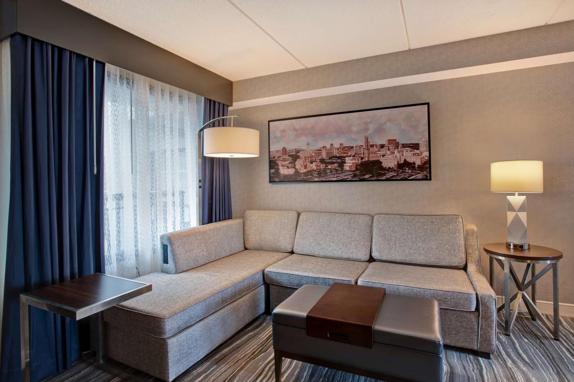 Hotel Embassy Syracuse 3*